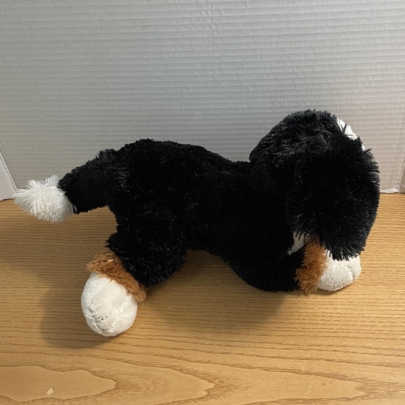 Gund Bernese Mountain Dog Plush Named Randle Stuffed Animal Realistic Toy 15" - Picture 4 of 9